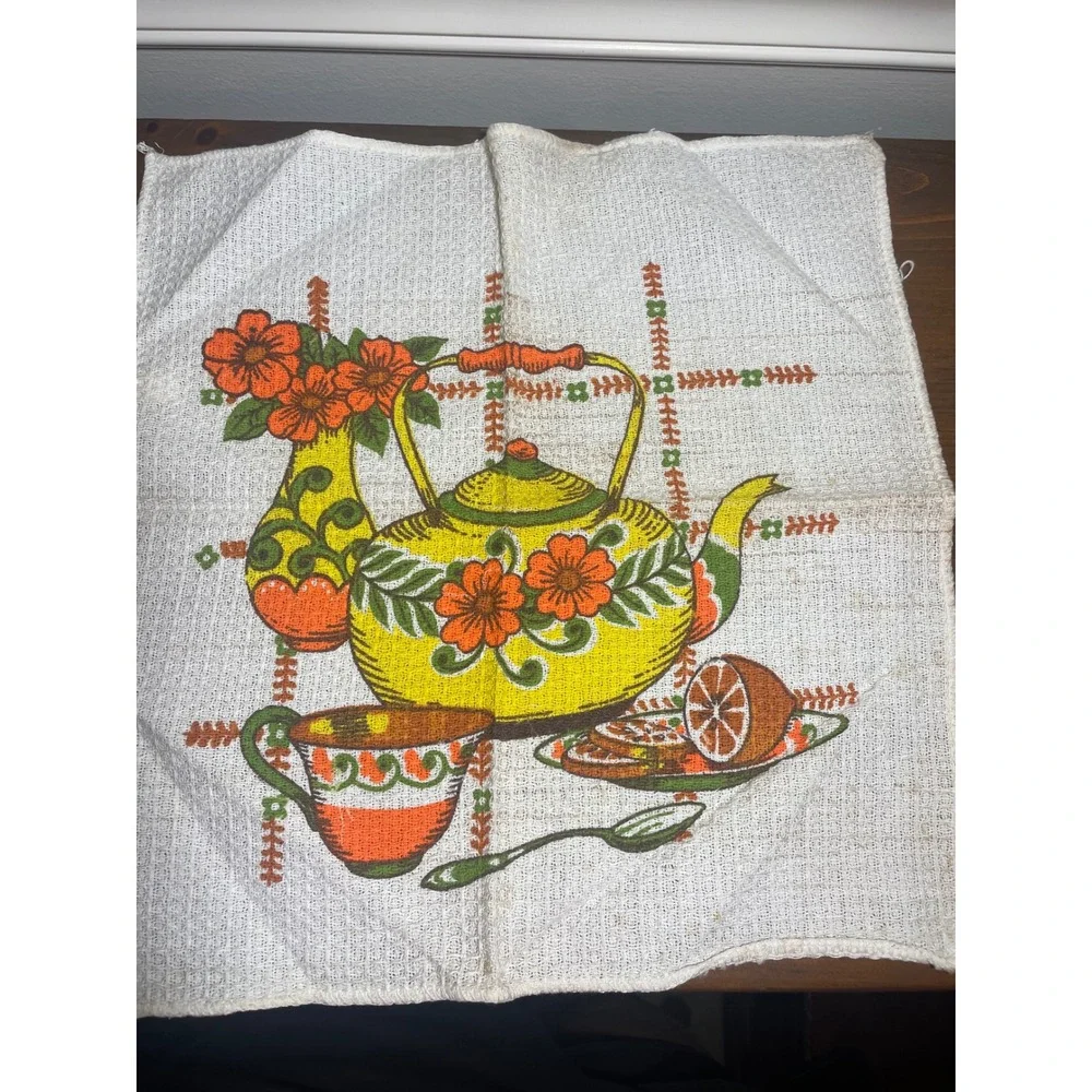 Vintage Leshner Waffle Weave Cotton Kitchen Tea Towel Retro Floral Fruit Orange